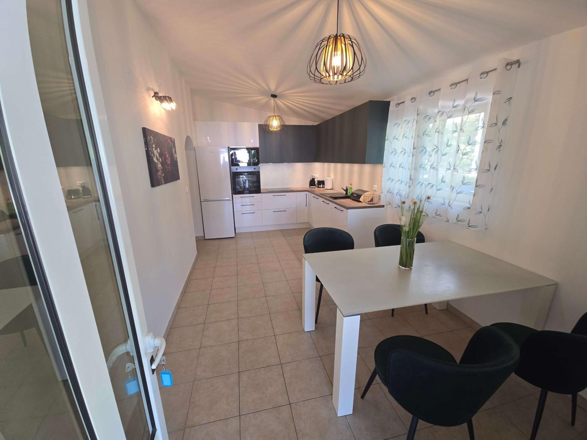 Klarisa Urban Oasis Apartma